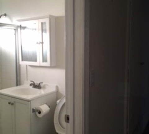 5th image of 568 E Groverdale St