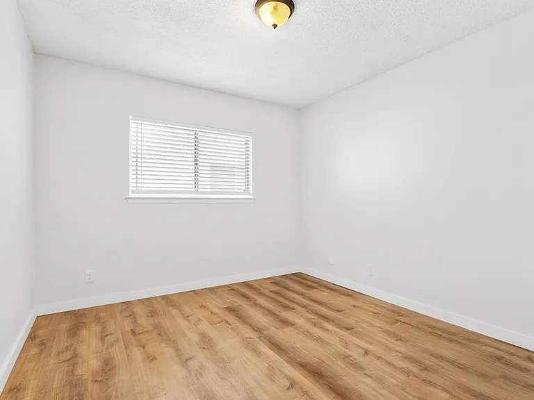 8643 Bristlecone St — Photo 20