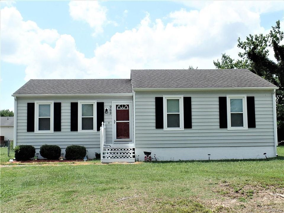 1st image of 965 Pleasant St