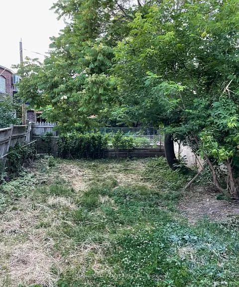 106 London St — Photo 13