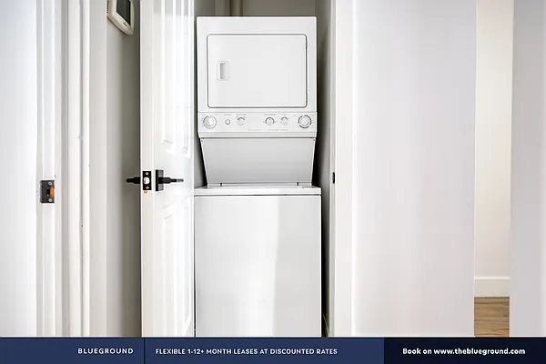 Rented by The Blueground | media 21