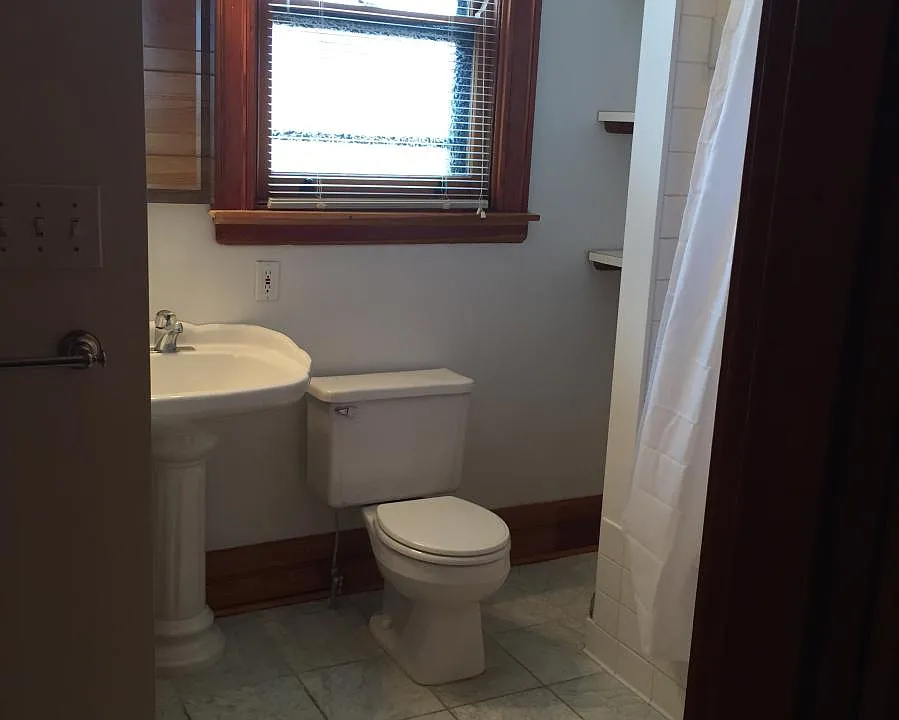 jacuzzi bathroom
