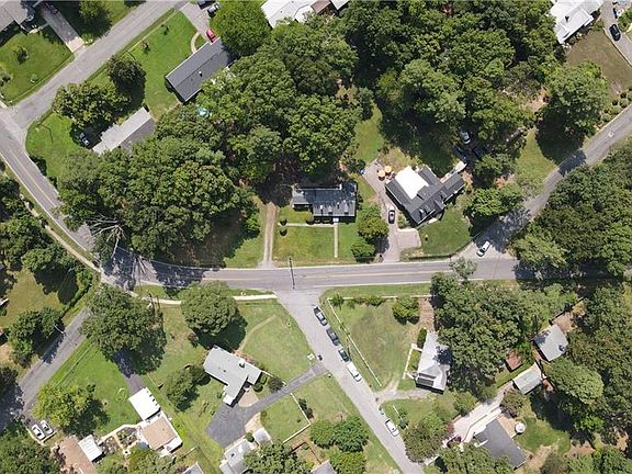 4th image of 6801 Longview Dr