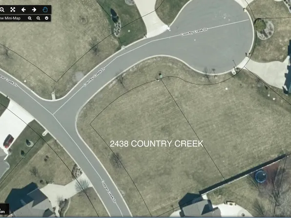 2438 Country Creek Dr, Bay City, MI 48706