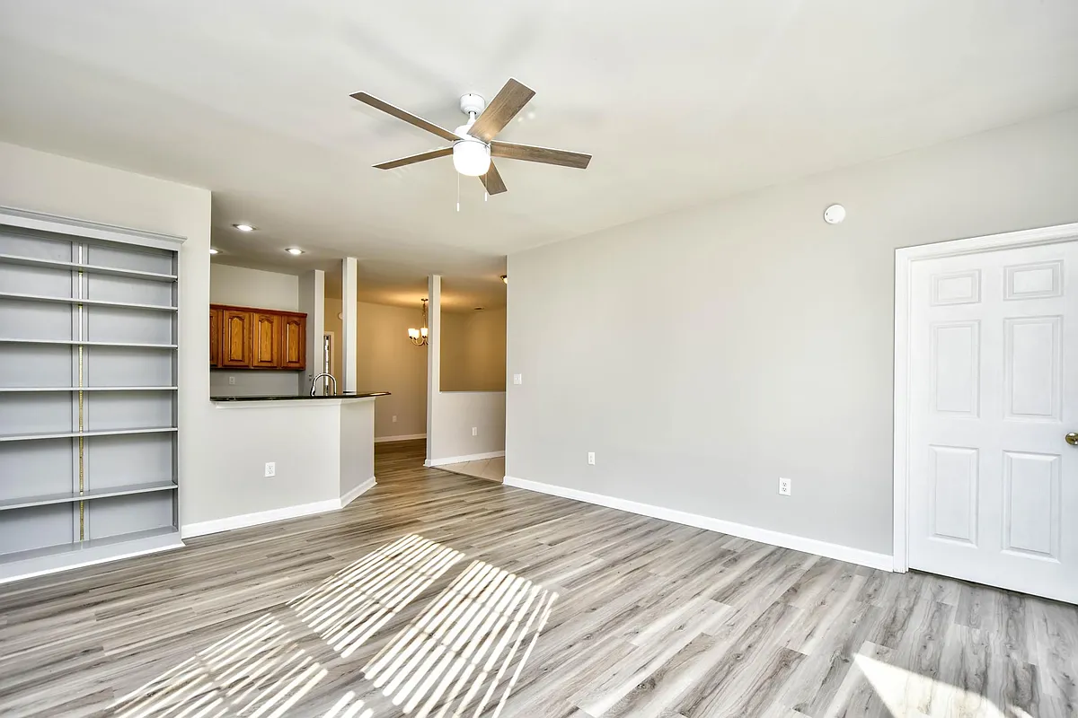 Building Photo - 502 Pipers Ln
