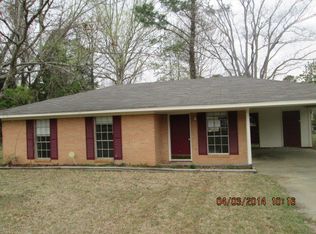 403 Belva Dr, Vicksburg, MS 39180