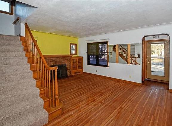 5th image of 1029 Stryker Ave