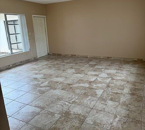 4th image of 1827 Middle River Dr APT 6