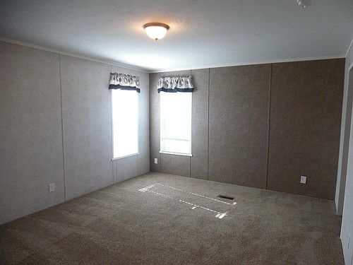 4th image of 5174 Academy Dr