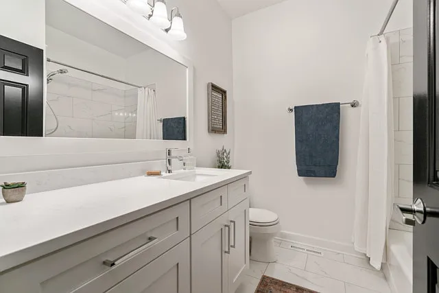 1530 W Fullerton Ave #1 — Photo 13