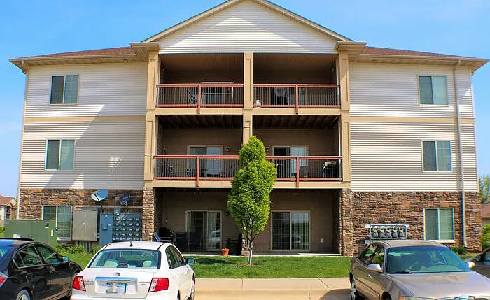 460 Cameron Way #105 — Photo 2