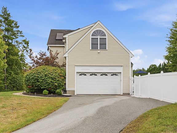 4th image of 18 Loon Hill Rd