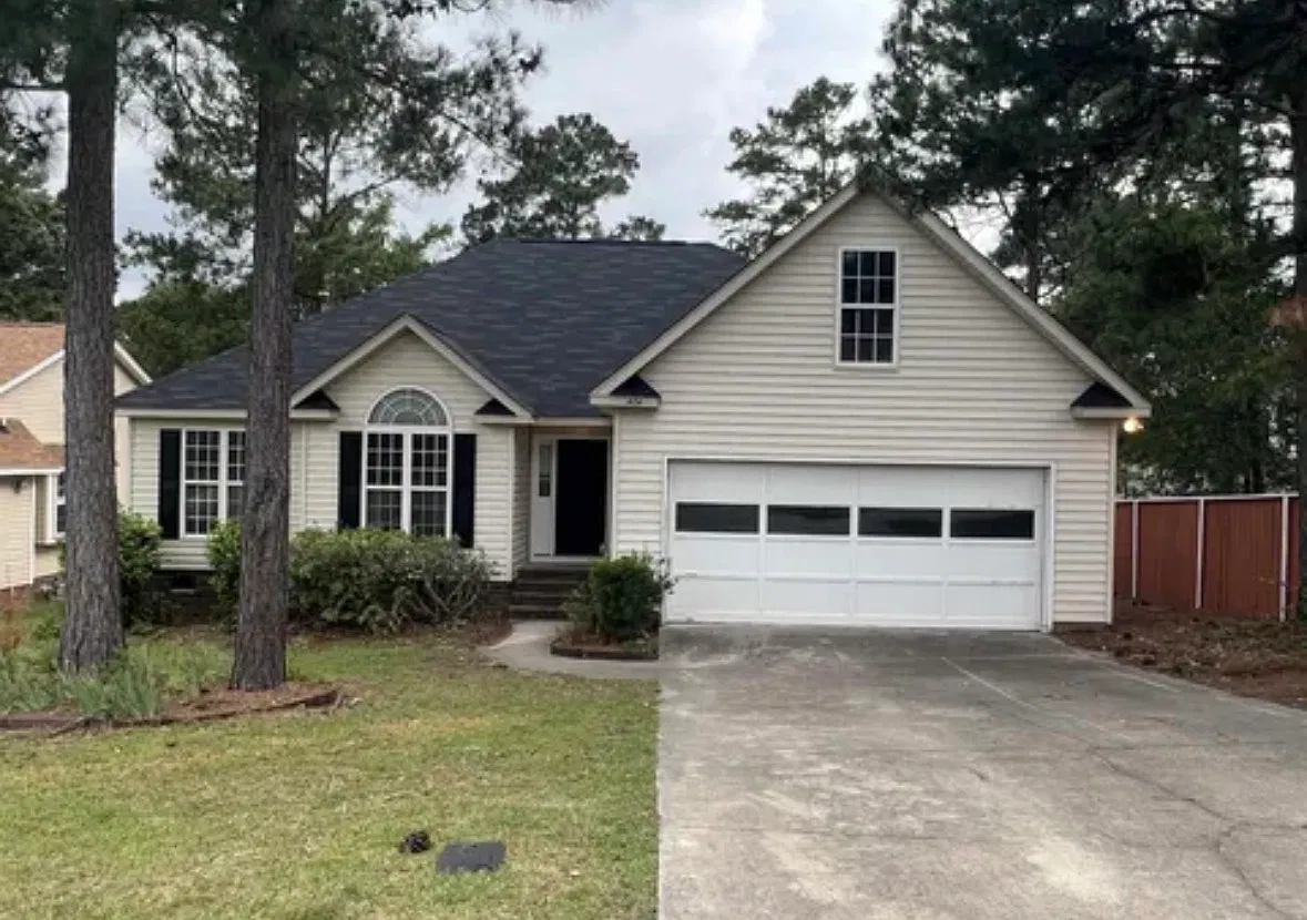 Waterville Dr, Columbia — Photo 1