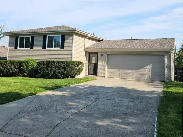 859 Holyoke Dr, Cincinnati, OH 45240