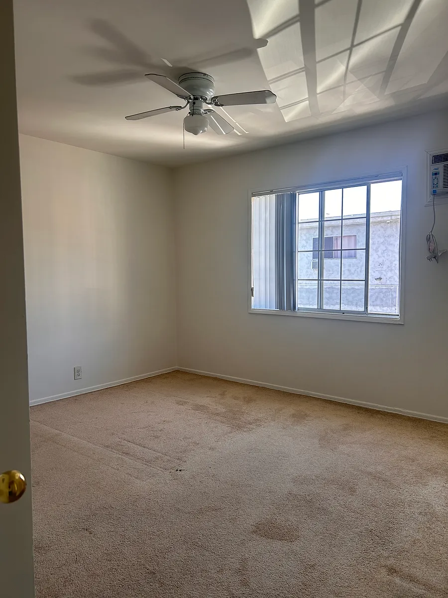 Building Photo - 4706 Kester Ave #7