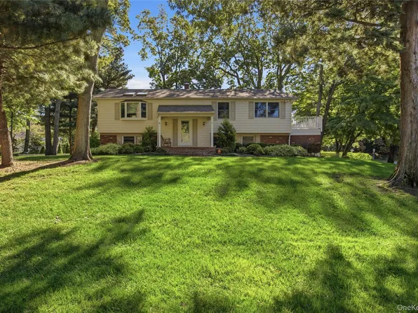 1 High Hill, East Setauket, NY 11733