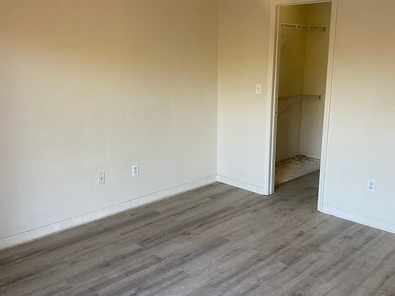 5th image of 10263 Gandy Blvd N APT 301