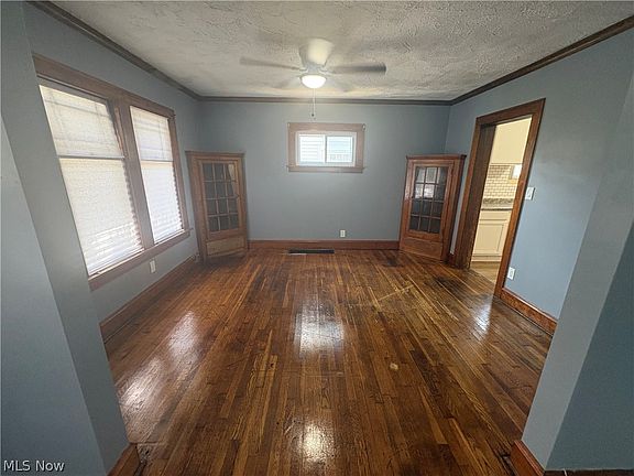 5th image of 11803 Rutland Ave