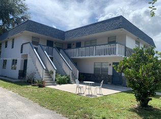 218 SE 10th St APT 4, Hallandale Beach, FL 33009