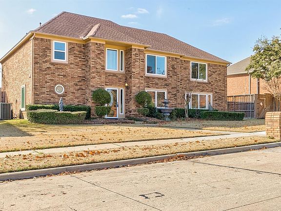 3rd image of 2120 Menton Dr
