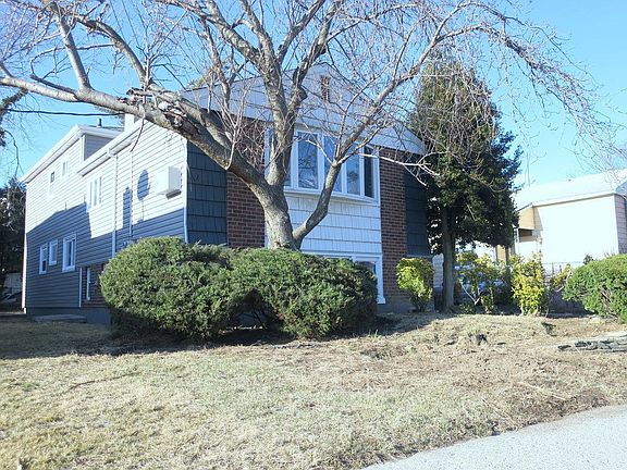 2nd image of 10523 Avenue N