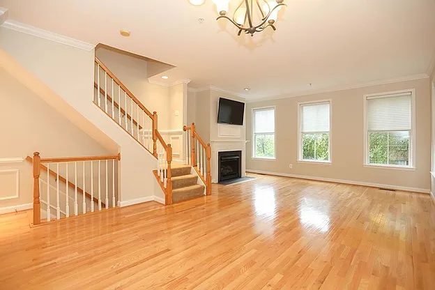 722 Capitol Square Pl SW — Photo 7