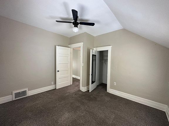 3rd image of 259 E Pearl St APT 2