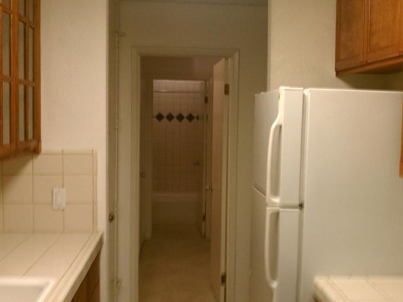 4th image of 2203 Woodside Ln Unit 6