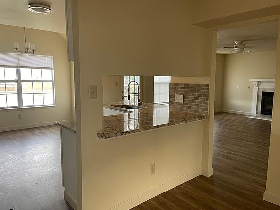 5th image of 3637 Crofts Pride Dr