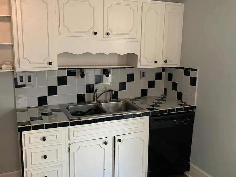 1614 Jefferson St #A — Photo 4