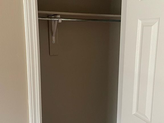 5th image of 113 Cypress Cir #113
