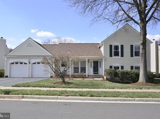 13363 Point Rider Ln, Herndon, VA 20171