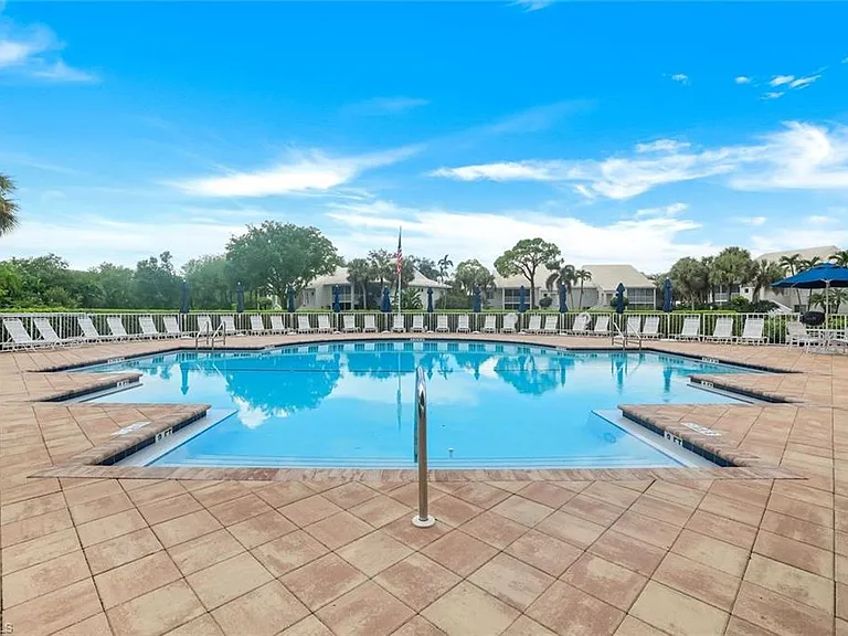 797 Willowbrook Dr #203 — Photo 19