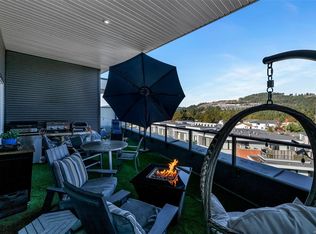 947 Whirlaway Cres #608, Langford, BC V9B 6W6