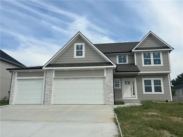 2372 NE Colonnade Ave, Grain Valley, MO 64014