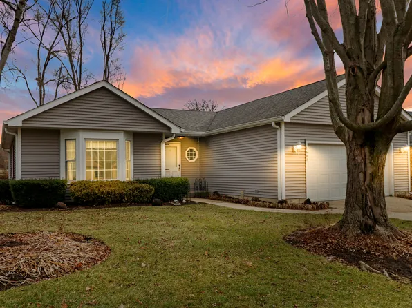 1608 N Leonard Ave, McHenry, IL 60050