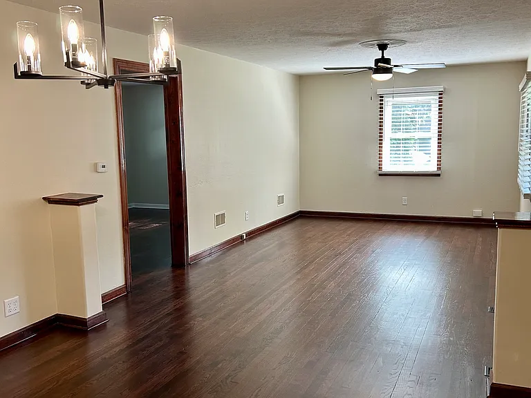 317 Wood St — Photo 6
