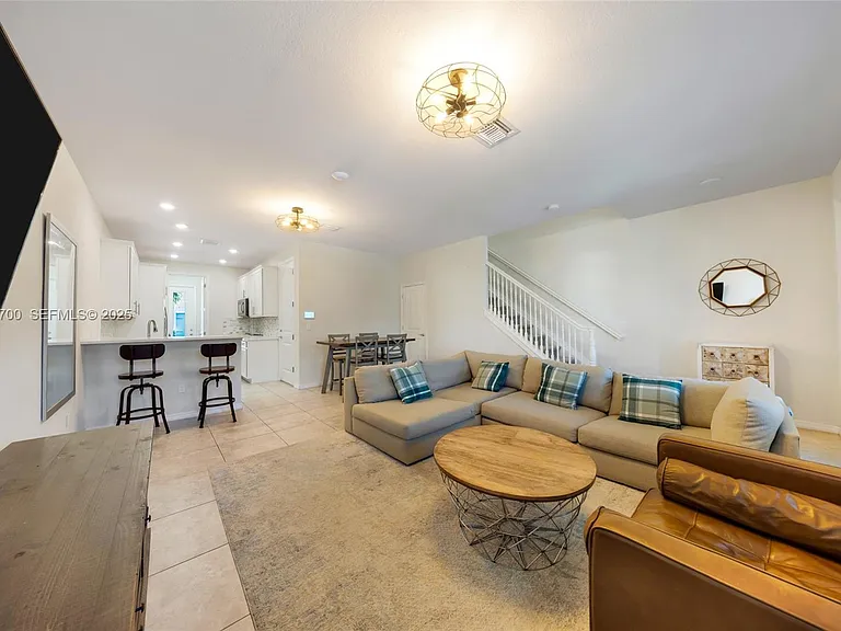 5110 Eucalyptus Dr #3 — Photo 9