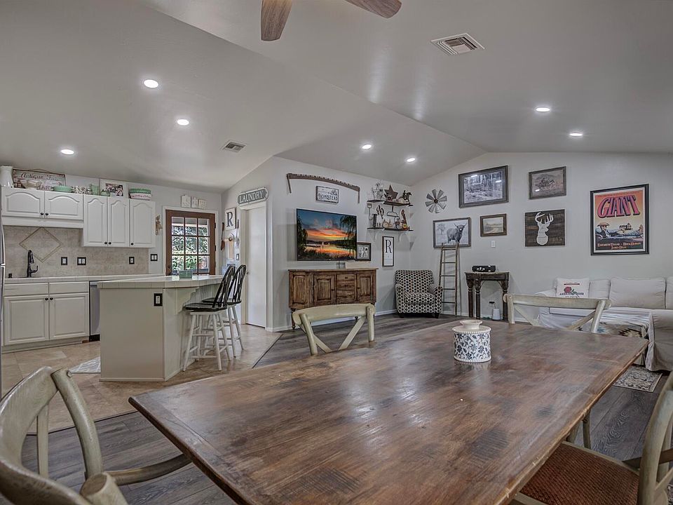 1st image of 1426 N Beaver Flat Cir