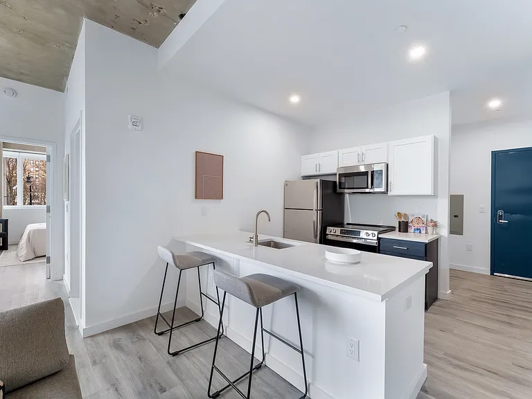 The Mercer — Photo 20
