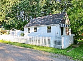 305 5th St NE, Barberton, OH