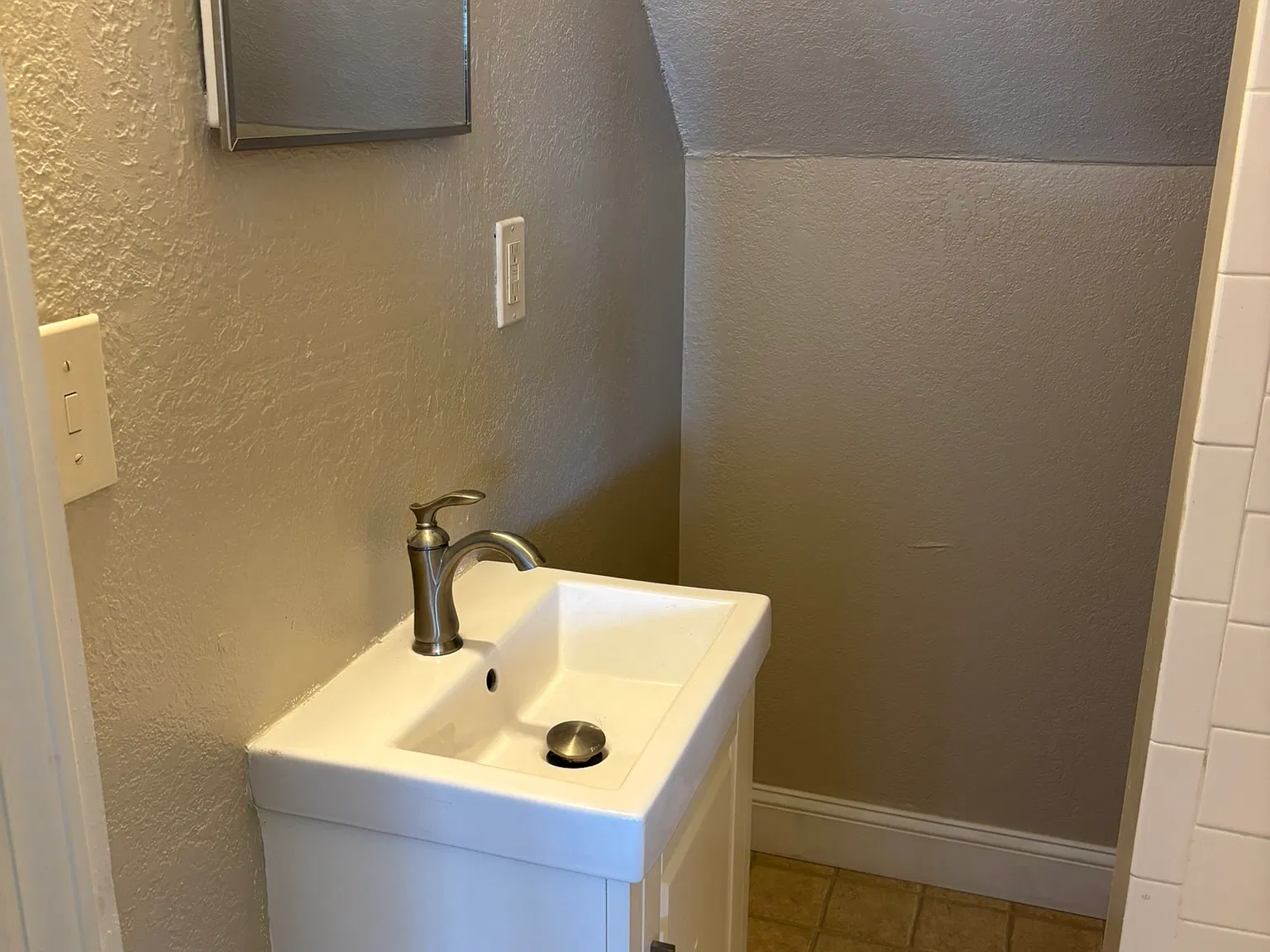 Studio, 373 sqft, $1,000 — Photo 4
