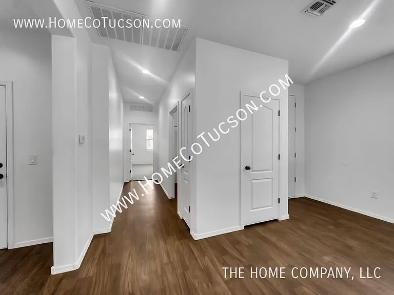 6876 S Benedetti Ct — Photo 15