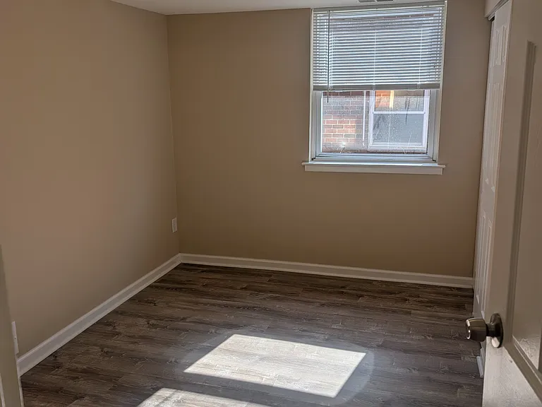 2116 Strahle St #1 — Photo 8