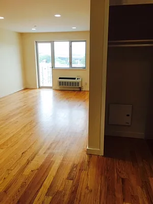 Rented by Sterling Realty Solution Inc | media 8