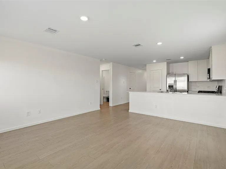 9323 Speckled Trout Dr — Photo 12
