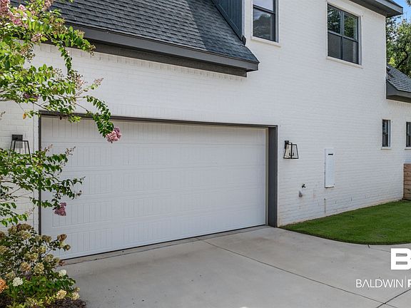 4th image of 621 Hermitage Ct