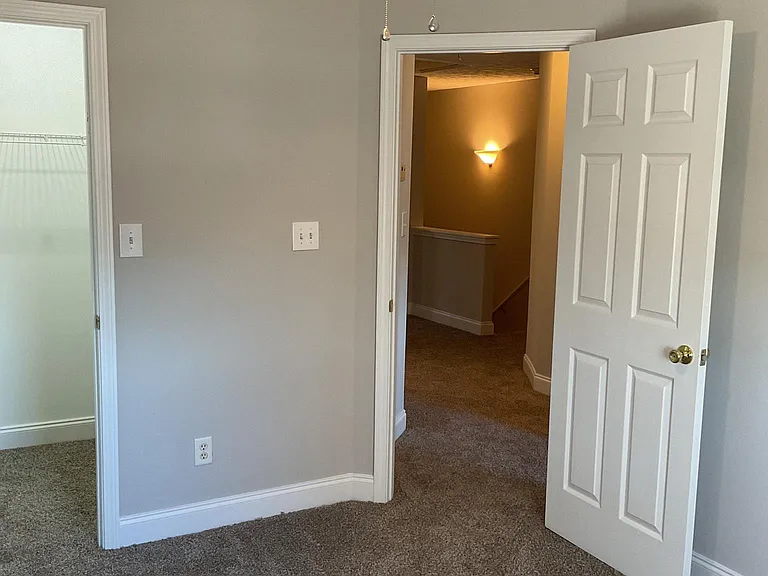 123 Westchester Cir — Photo 16