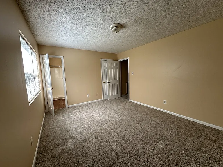 502 Thyme Ct — Photo 9