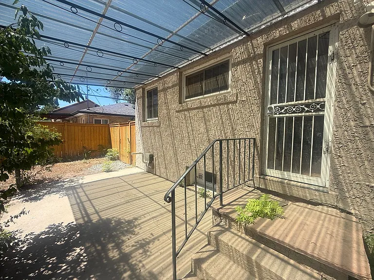 834 N Newport St — Photo 23